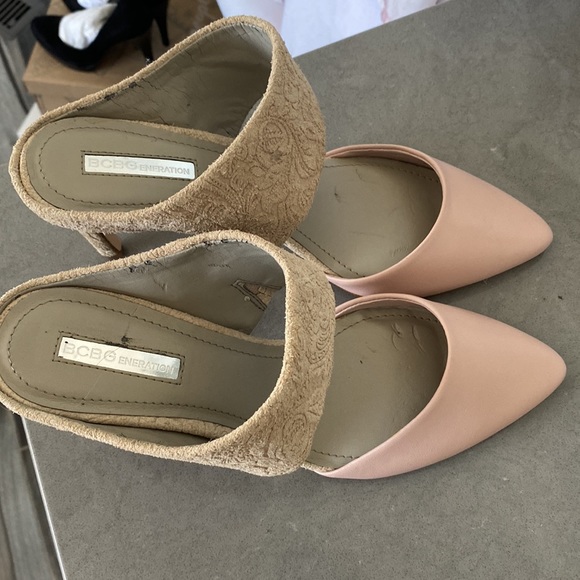 BCBG shoes - Picture 6 of 8